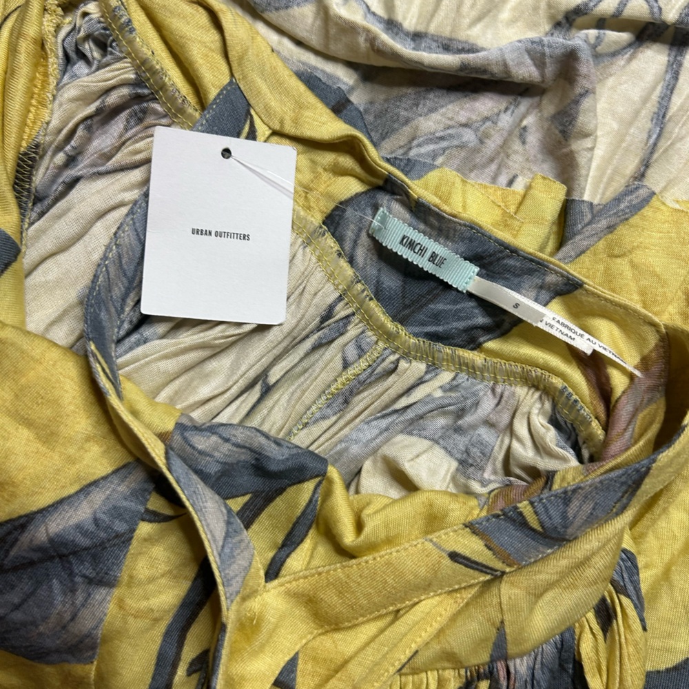 Urban Outfitters Kimchi Blue Yellow Floral Short Romper Dress NWT Size Small UO - Picture 10 of 13